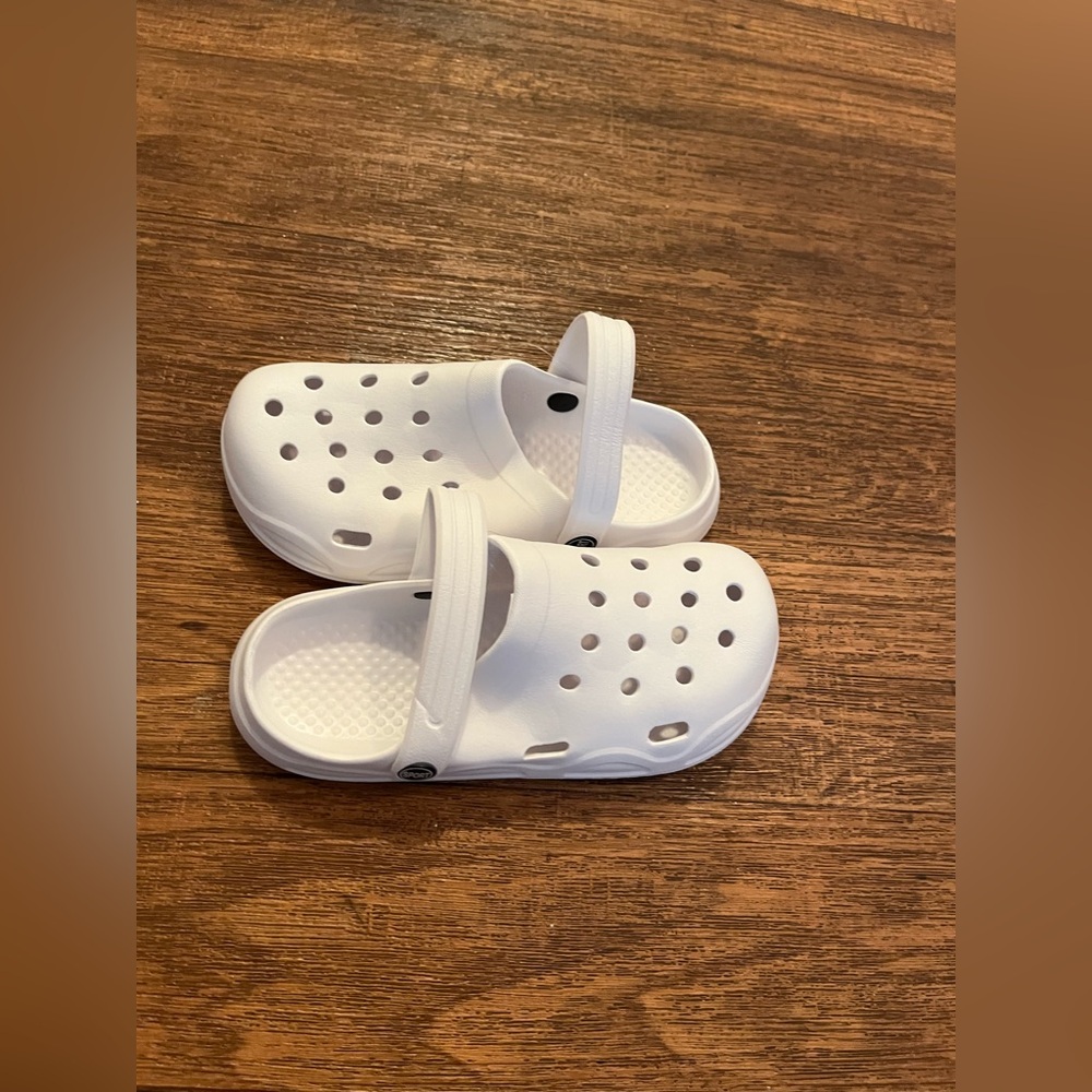 White Slip-On Clogs With Sport Written In The ⭕️ Very Soft  Comforting Padding